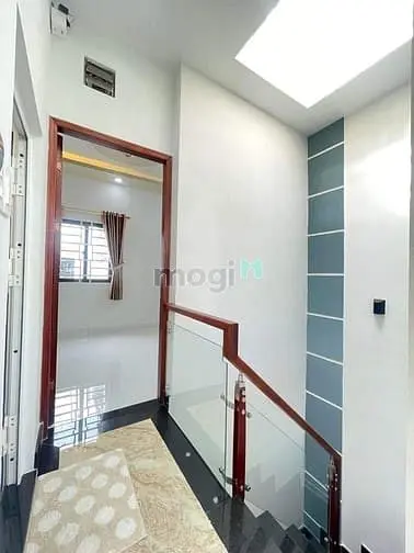 Nhà Mới Hoàn Công Lý Thường Kiệt Q.5 4,3Mx9,6M 3Pn 4Wc Vào Ở Ngay