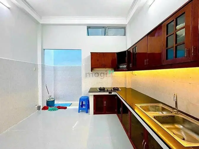 Nhà Đẹp Bến Vân Đồn Q.4 3,5Mx13M 3Pn 4Wc Có Sổ Hồng Công Chứng Nhanh