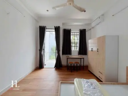 Căn Hộ 1Pn Ban Công Tách Bếp, Gần Trường Đại Học Văn Lang, Cầu Đỏ