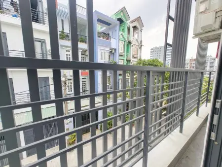 Trọ Có Máy Lạnh Mới Tinh, Ban Công Thoáng Mát Chỉ 4.000K