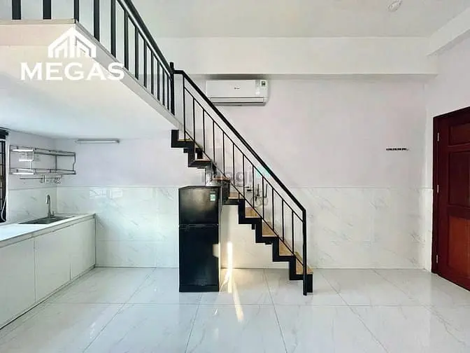 Cho Thuê Duplex Cửa Sổ Trời Ngay Etown Cộng Hoà - Hoàng Hoa Thám