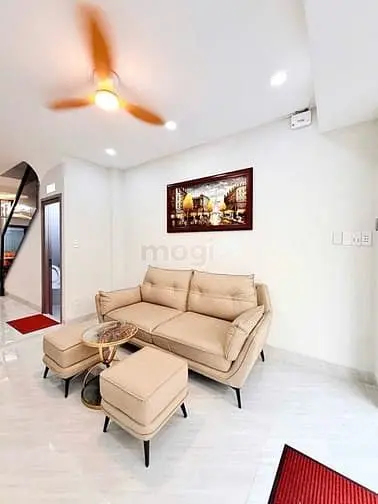Mặt Tiền Phan Xích Long - 42M2 - Chỉ Hơn 10 Tỷ