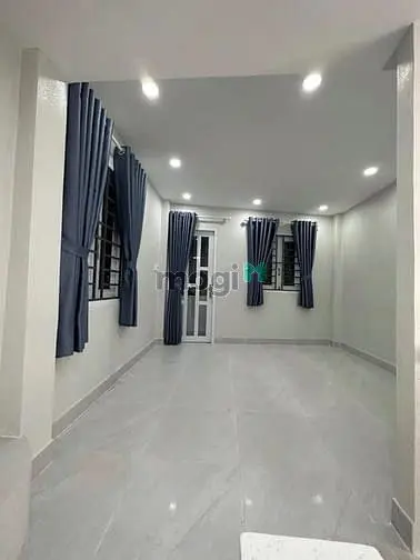 Chốt Nhanh Nhà Đẹp An Dương Vương Q.5 5,5M X 10,5M 4Pn 5Wc