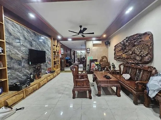 Mặt Tiền Bàu Cát - 138M2 - 5 Tầng Thang Máy - Ngang 5M - Chỉ Hơn 20 Tỷ