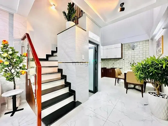 Nhà Hẻm Xe Hơi Âu Dương Lân 39M2 2Pn 3Wc Có Shr Vào Ở Ngay