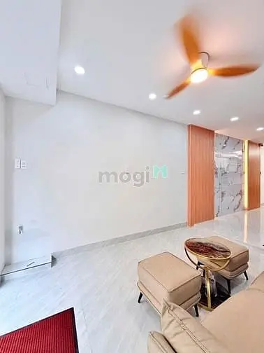 Mặt Tiền Phan Xích Long - 42M2 - Chỉ Hơn 10 Tỷ