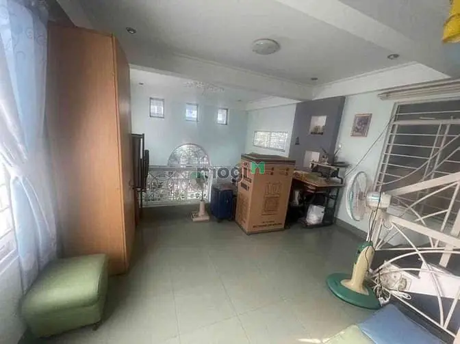 Nhà Phố Tại Hải Châu, Kiệt Ông Ích Khiêm