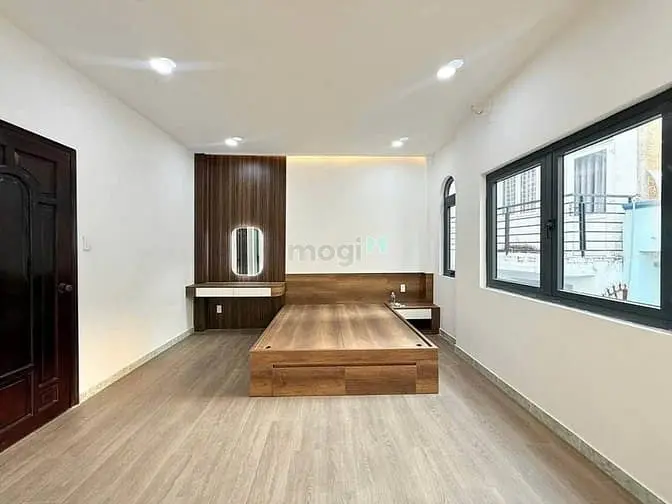 Phú Nhuận- Nhà Đẹp 4 Tầng – Ngang 5M 💰 11.7Tỷ