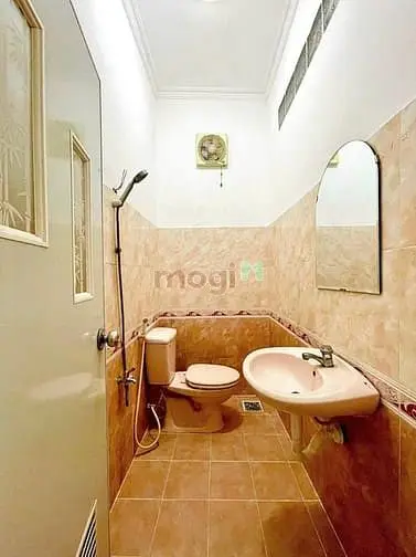 Nhà Đẹp Bến Vân Đồn Q.4 3,5Mx13M 3Pn 4Wc Có Sổ Hồng Công Chứng Nhanh
