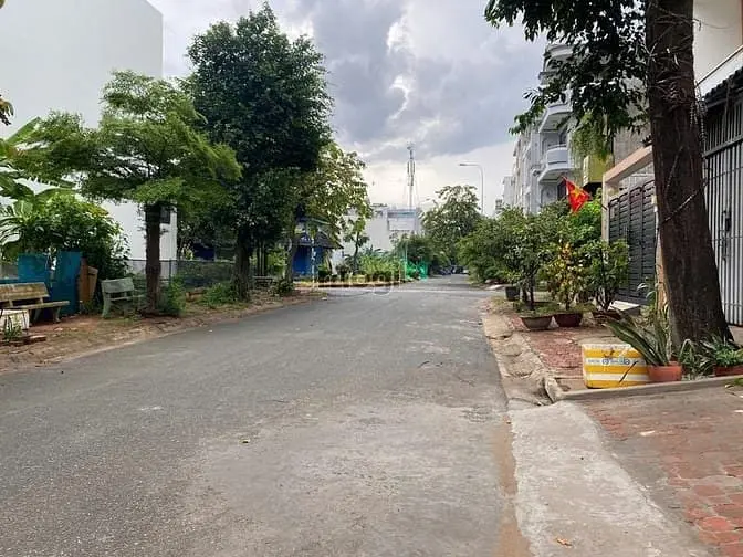 Bán Lô Đất 90M2 Đường Số 16 Kdc Nam Long Phước Long B
