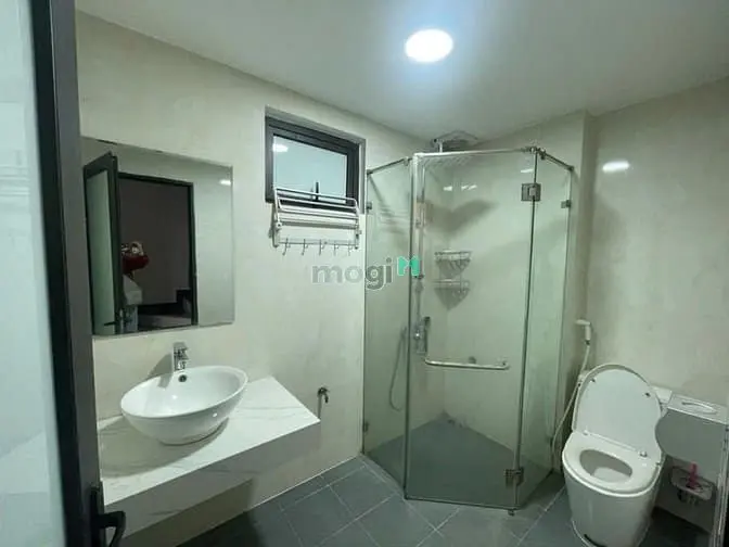 Nhà Đẹp Ngõ Phố 8/3, Giá 7.3 Tỷ, 32M2X5T, Ở Luôn, Ảnh Thật