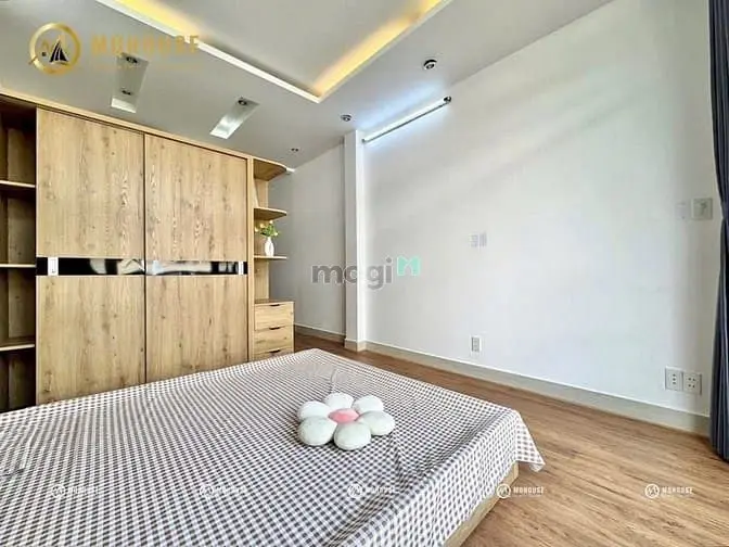 Căn Hộ Ban Công Tách Bếp Full Nội Thất Ngay Ni Sư Huỳnh Liên