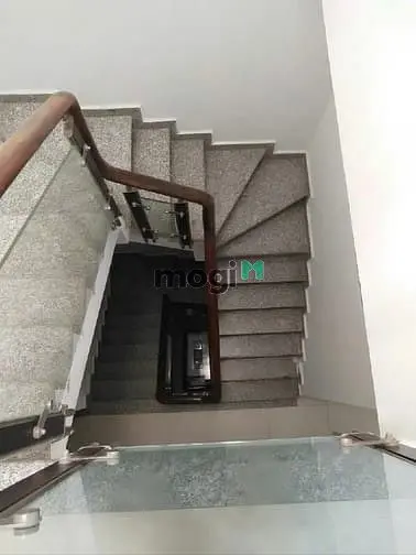 Một Căn Nhà 4 Tầng Nở Hậu, Có Dòng Tiền 12Tr/Tháng Gần Hà Đô – 5.9 Tỷ