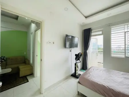 C/C Trần Quốc Thảo - Quận 3 Căn 2P Ngủ, 76M2, Giá 11.5Tr/Th