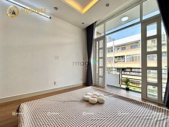 Căn Hộ Ban Công Tách Bếp Full Nội Thất Ngay Ni Sư Huỳnh Liên