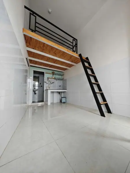 Duplex Giếng Trời Riêng – Có Thang Máy