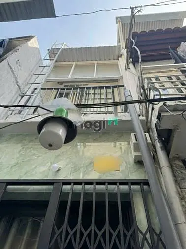 Bán Nhà 3 Tầng Đường Lạc Long Quân P3 Q11