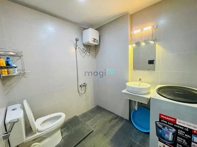 C/C Trần Quốc Thảo- Quận 3 Căn 2P Ngủ,76M2,Giá 11.5Tr/Th