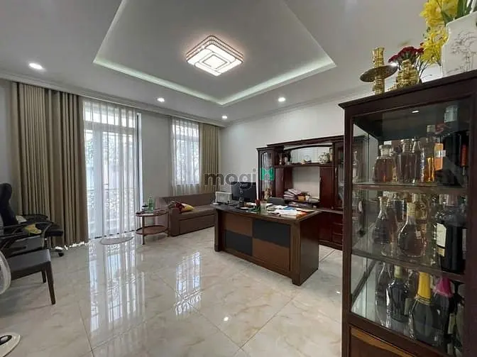 Bán Nhà 1 Trệt 3 Lầu Đường 102 Man Thiện Ngay Trường Chính Trị