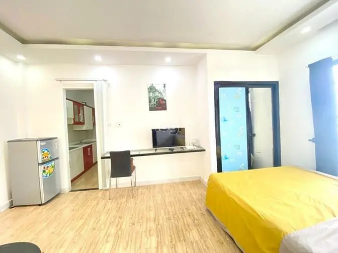 Căn Hộ 1 Phòng Ngủ Tách Bếp Thoáng Gần Chợ Bàn Cờ