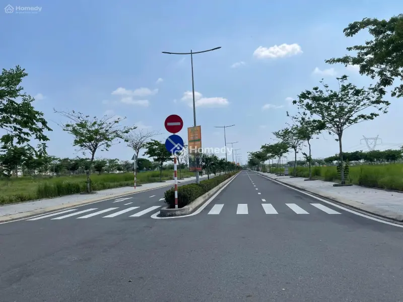 Bán Đất Sát Vin Hóc Môn Giá Chỉ 21 Triệu, Có Sổ Hồng Riêng, Sóng Hạ Tầng Mạnh