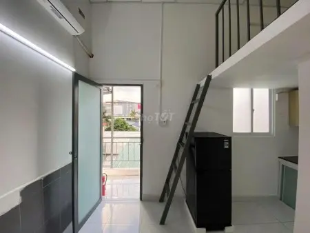 Căn Hộ Giá Rẻ Cửa Sổ Thoáng Ngay Sân Bay Tân Sơn Nhất