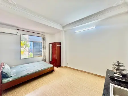 Phòng Full Nội Thất Cửa Sổ Thoáng Tại Nguyễn Oanh Gần Emart Các Trường Đh: Iuh, Văn Lang,....