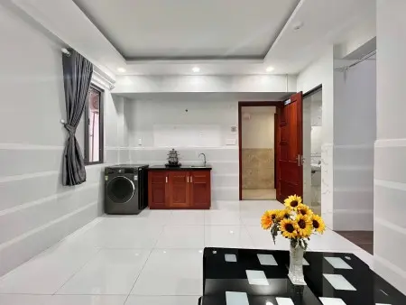 Căn Tách Bếp Thoáng Mát Tiện Nghi Ngay Huỳnh Tấn Phát