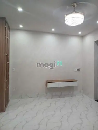 Bán Nhà Mới 100% 1Trệt 1Lầu Góc 2Mặt Tiền Lộ Ô Tô Gần Đại Học Fpt
