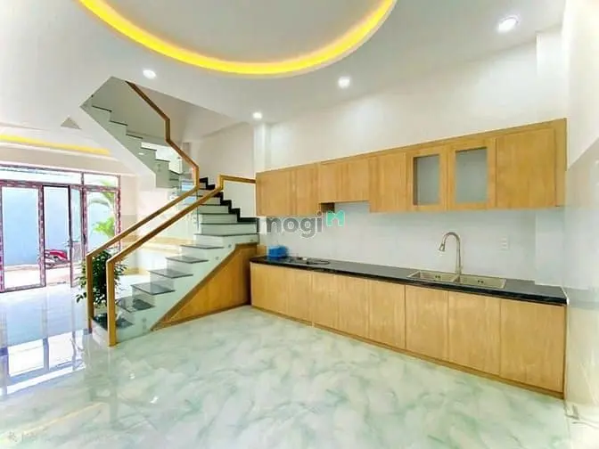 Nhà 1 Trêt 3 Lầu 1 Tum Ngay Trường Thpt Long Trường &Trường Marketting