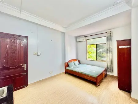 Phòng Full Nội Thất Cửa Sổ Thoáng Tại Nguyễn Oanh Gần Emart Các Trường Đh: Iuh, Văn Lang,....
