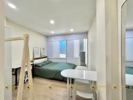 Cho Thuê Phòng Hẻm An Ninh Gần Trường Đh Kinh Tế Isb, Cv Lê Văn Tám Q1