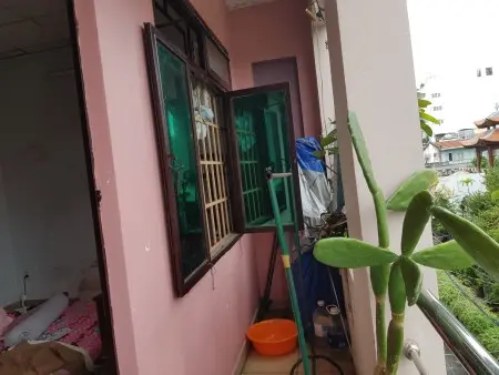 Phòng Ban Công Rộng Thoáng Mát