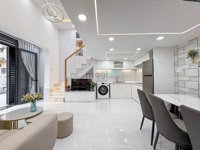 Bán Nhà Bình Thạnh, Hẻm Xe Tải Sát Mặt Tiền, 3 Tầng, Chỉ 6 Tỷ 95 Tl