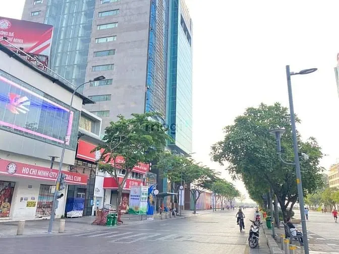 Cho Thuê Mb Nguyễn Huệ Q.1 - Ngang 6M, Dtsd 72M2 -