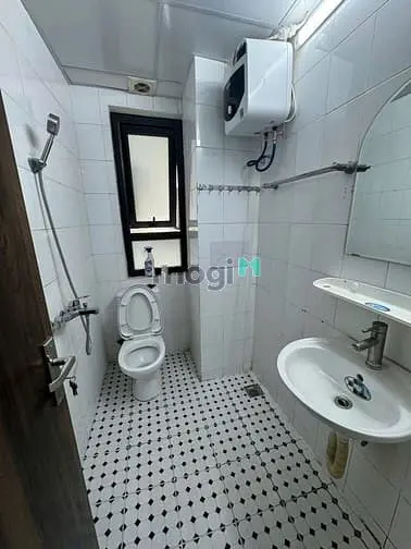 Bán Gấp Chch Cầu Giấy - Hơn 4Tỷ - 44M 2 Mặt Thoáng - Full Nội Thất