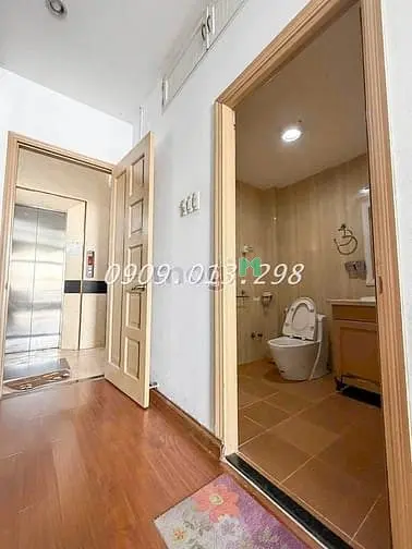 Cho Thuê Nhà Mặt Tiền Nguyễn Thị Nhỏ - Q.11 - Có Thang Máy