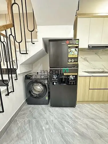 Bán Nhà Bình Thạnh - 39M2 Vuông - 2T - Hẻm Thông Gần Mt - Chỉ 5 Tỷ 68