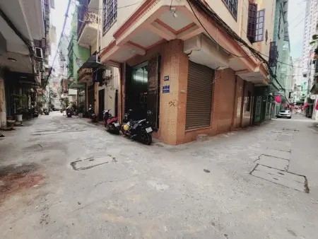Cho Thuê Nhà Nguyên Căn - 4 Tầng - Phố Tân Mai - Lô Góc - Đường 2 Oto Tránh - Chính Chủ