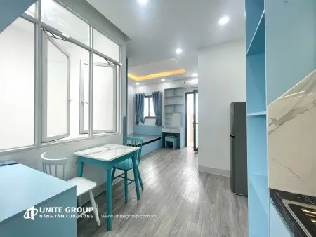 Penthouse Dành Cho Sinh Viên Gần Hàng Xanh Trên Trục Đường Xvnt