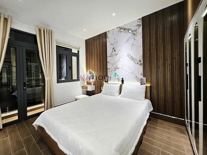 3.65 Tỷ-45M2-Oto Tới Cửa-Full Nt Xách Vali Vào Là Ở-Ngay Sân Golf Tsn