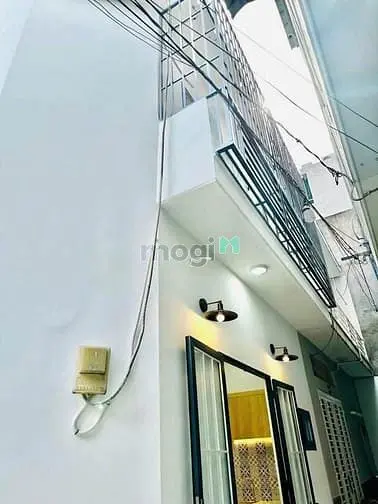 2.35 Tỷ- 3 Tầng- Gần Nhà Gat3-10P Qua Sb Tsn-5P Tới Emart-Shr Tân Bình