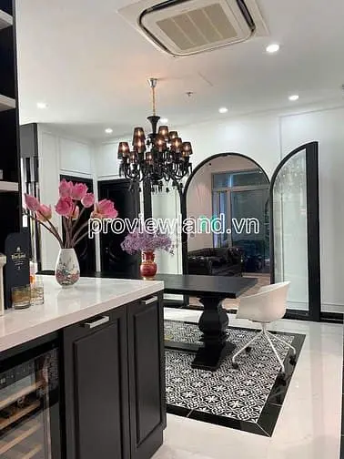 Bán Shophouse Vinhomes Park 1, 10X22M Đất, Đang Kinh Doanh