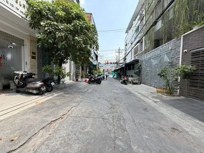 Bán Nhà Hoàng Dư Khương Q.10 - 5,6M X 12M - 7 Tầng Chỉ 26,99 Tỷ