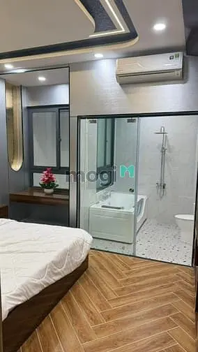 Nhà Đẹp Tân Bình Có Tháng Máy Xe Hơi Đậu Ngày Đêm