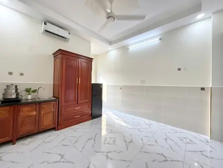 Studio Full Nội Thất Cửa Sổ Lớn Tại Cách Mạng Tháng 8, Gần Công Viên Lê Thị Riêng