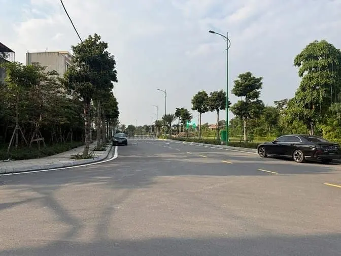 Tư Đình Long Biên – Ô Tô – 136 M2 – Đất – Mt 4.5 M – Giá 20.6 Tỷ.