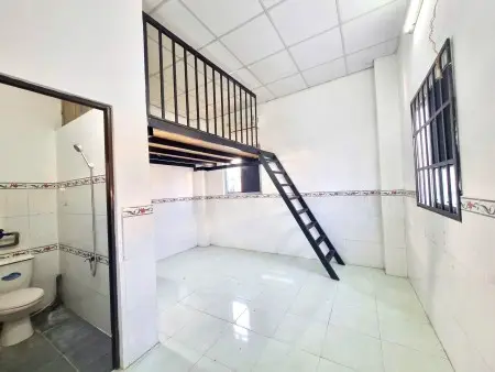 ️Duplex Cửa Sổ Trời Không Giới Hạn Người Ở Ngay Chân Cầu Chữ Y Q8