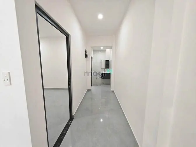 Nhà Đẹp 1 Trệt 1 Lửng Ngay Trung Tâm, 1Pn 2Wc - Giá 4 Tỷ 999Tr