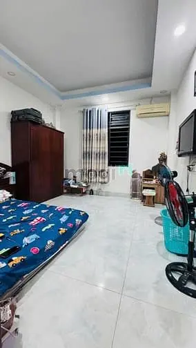 Bán Nhà Quận 1 - 4 Tầng Btct - 2 Sân Thượng - 4Pn - 49M Nhỉnh 10 Tỷ